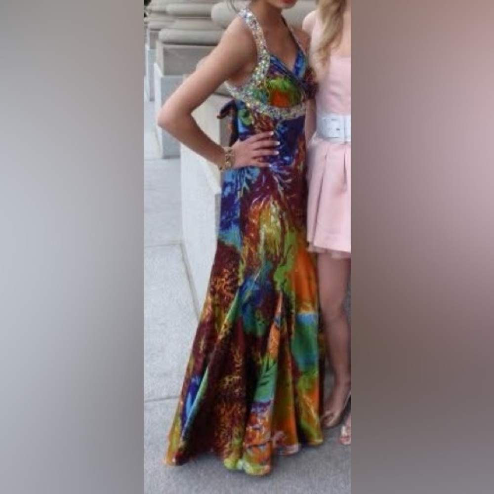 Bellissima Colorful Backless Evening Gown - Picture 5 of 6